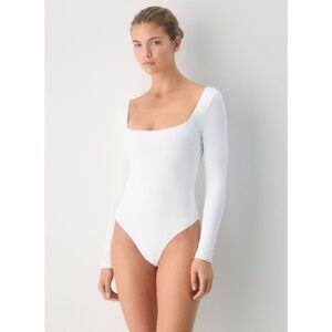 Aritzia Babaton Contour Squareneck Bodysuit White NEW